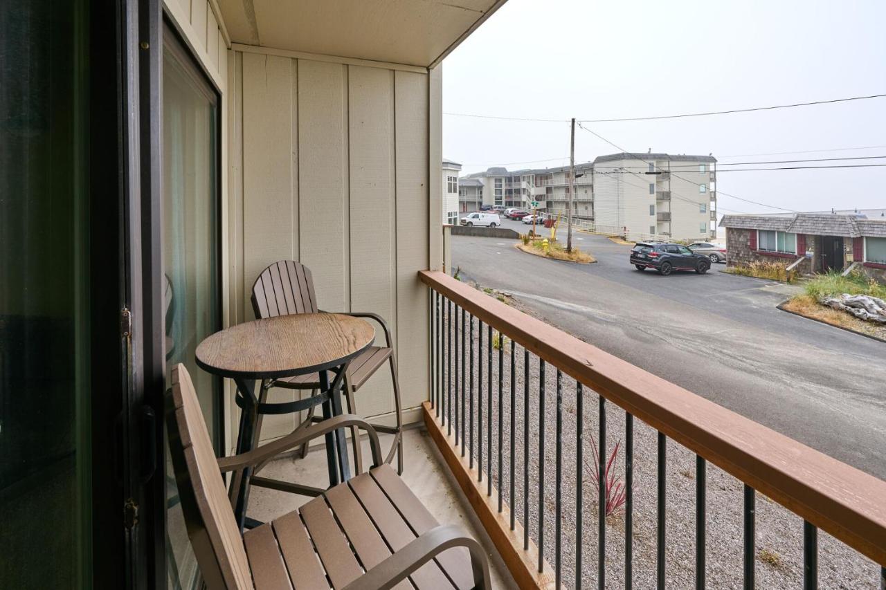 Surftides Plaza Rentals Lincoln City Exterior photo