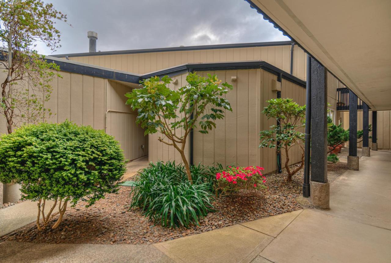 Surftides Plaza Rentals Lincoln City Exterior photo